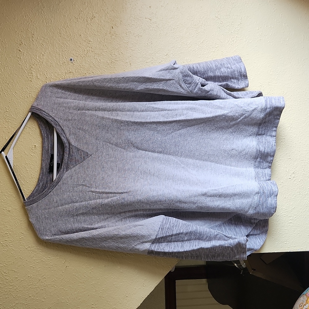 Suzanne Betro Gray Sweater Side Slits Gym Fall Winter